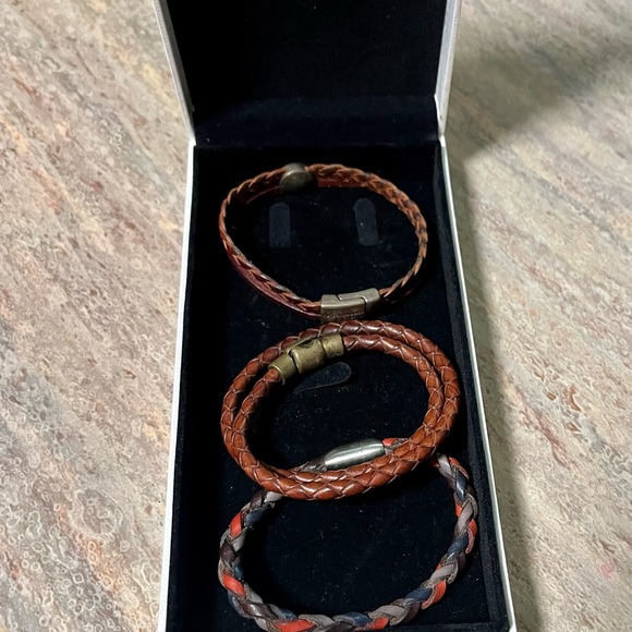 Set of 3-Mossimo Dutti bracelets and Egyptian mirror - Picture 12 of 14